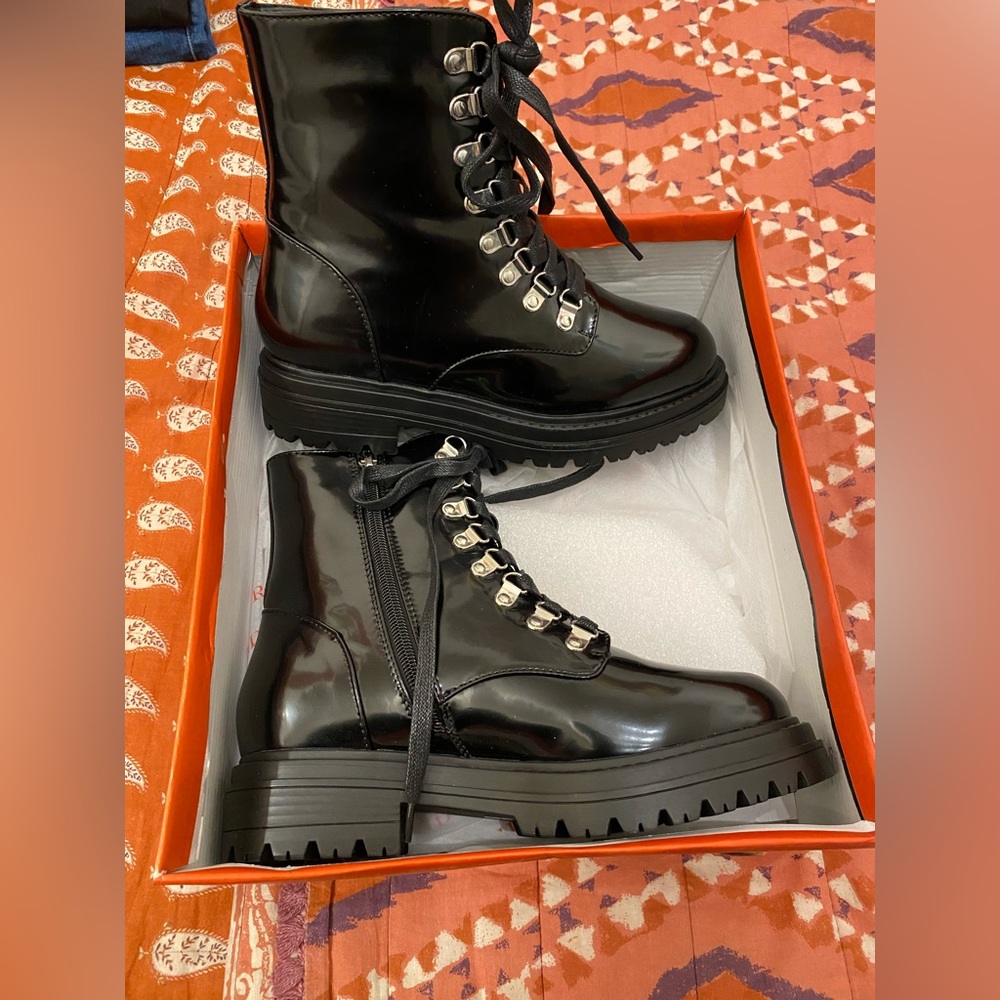 RAID Wide Fit Sofia flatform boots with eyelet detail